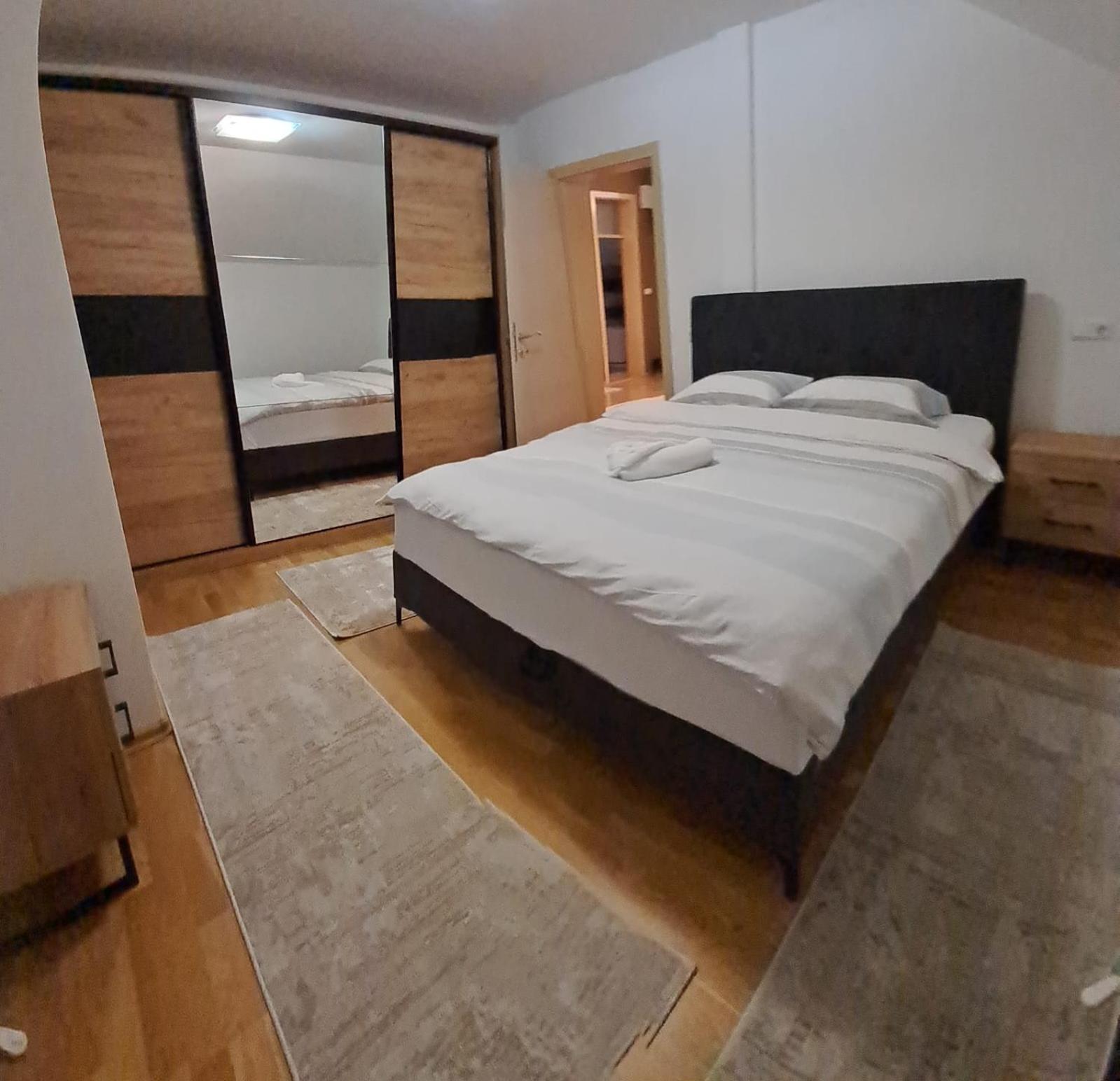 Azbella Zelena Meraja Villa
